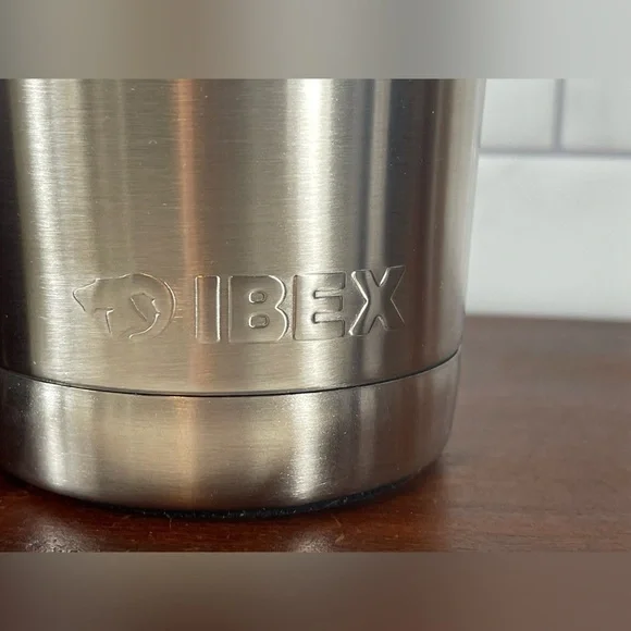 Ibex 30oz Stainless Steel Tumbler New in Box - Picture 4 of 8